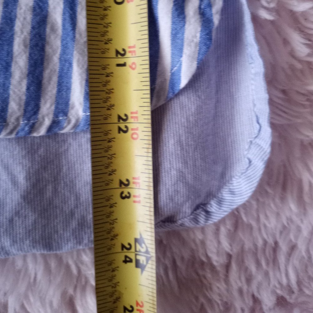 Walter Baker Blue Pinstriped Pattern Top - Picture 10 of 10